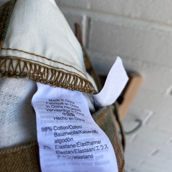 NWOT Madewell High Rise Slim Camo Boyjean Jeans - Picture 4 of 4